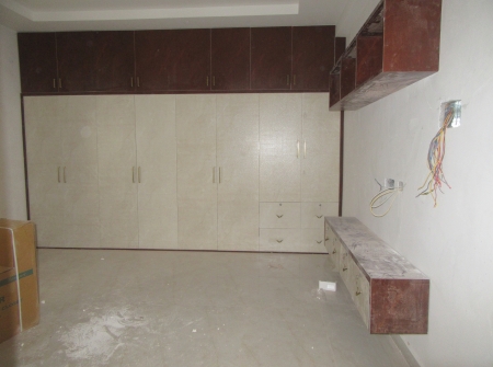 1) Li id 359 - Master Bedroom.JPG